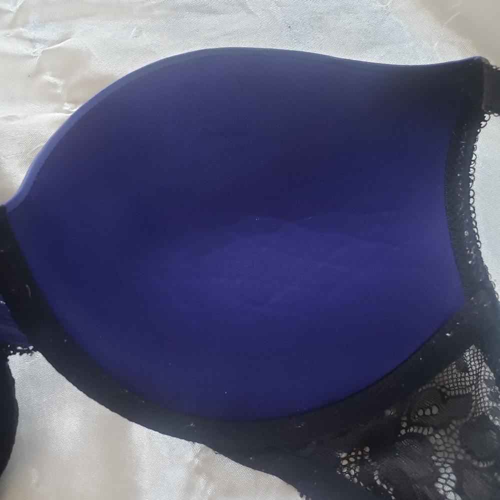 Victoria's Secret Limited Edition Fantasy Set - Picture 4 of 10